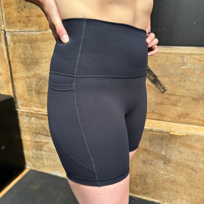 Pace Mid Short
